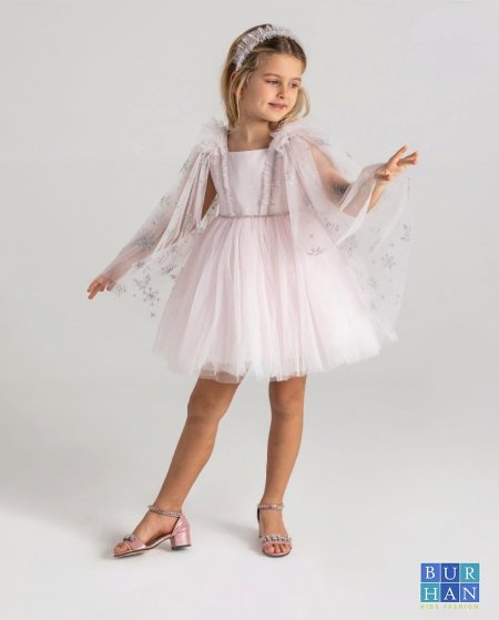 بدلة مع كاب  التلج