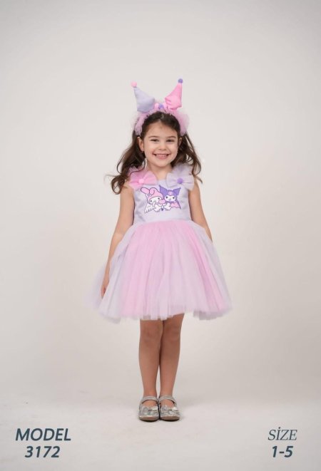 بدلة حفلات مع طوق يونيكور 🦄