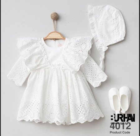 فستان بيبي مع اكسسواراته