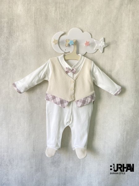 أبيض وبيجي فاتح