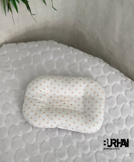 منقط برتقالي