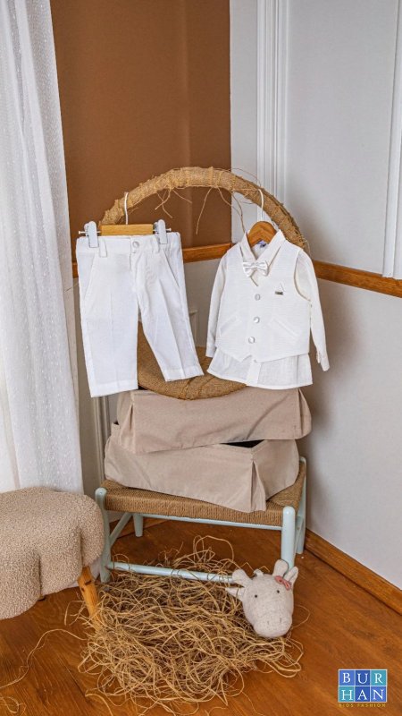 طقم رسمي ڤستة 