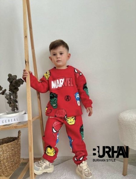 أحمر سبايدر مان