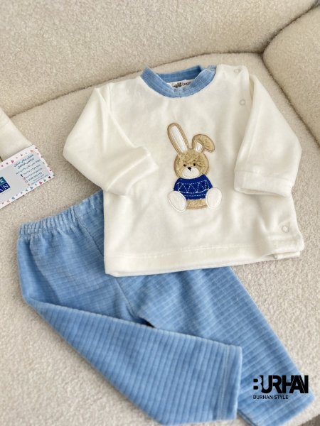 بجامة مخمل قطعتين