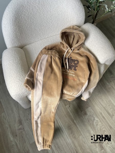 تريننج مخمل مبطن 